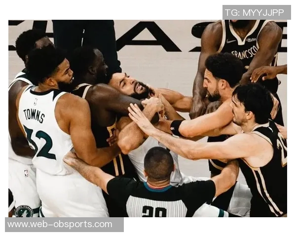 丹尼格林评论戈贝尔上赛季对湖人表现堪比张伯伦震撼数据