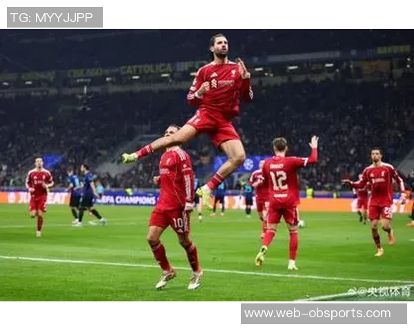 维尼修斯和阿诺德社交媒体庆祝皇马胜利索博斯洛伊惊喜现身评论区互动